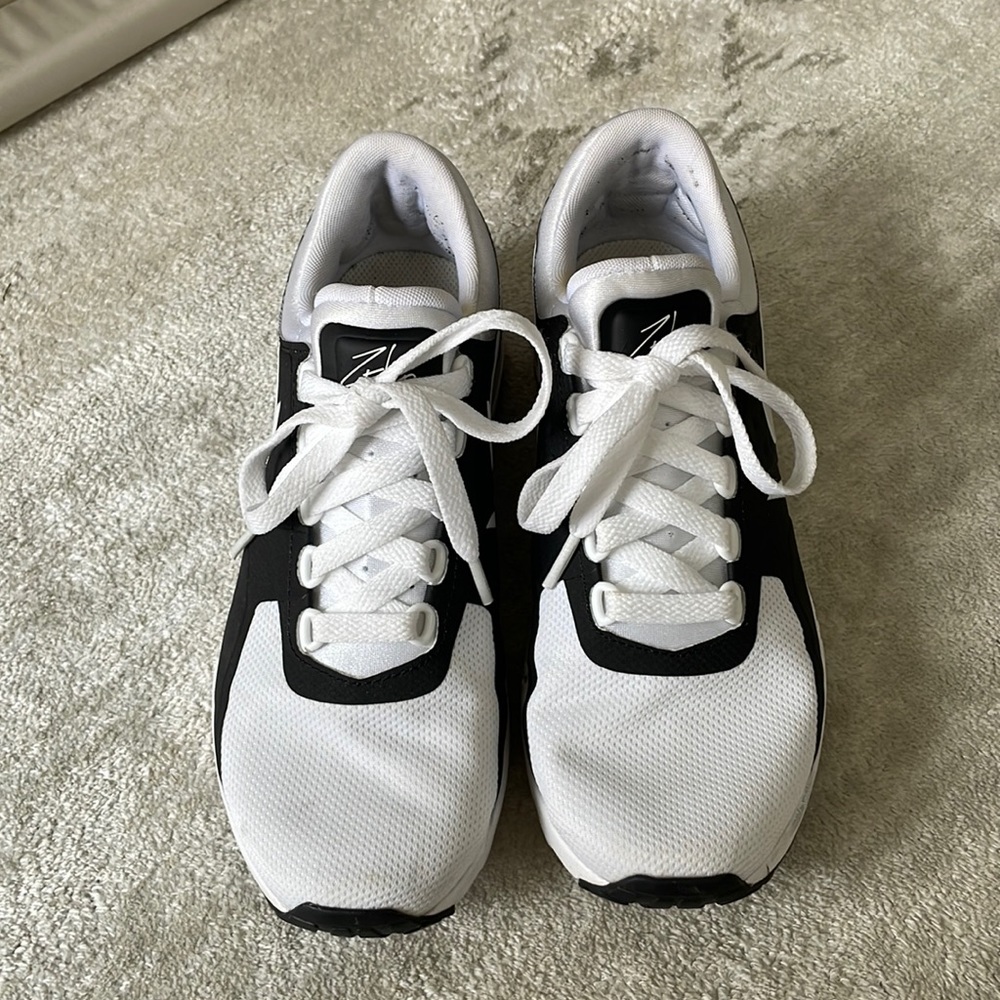 Nike air max zero sneakers!